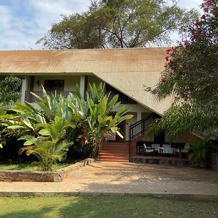 Kilimanjaro Lodge - Mcf Моши Экстерьер фото