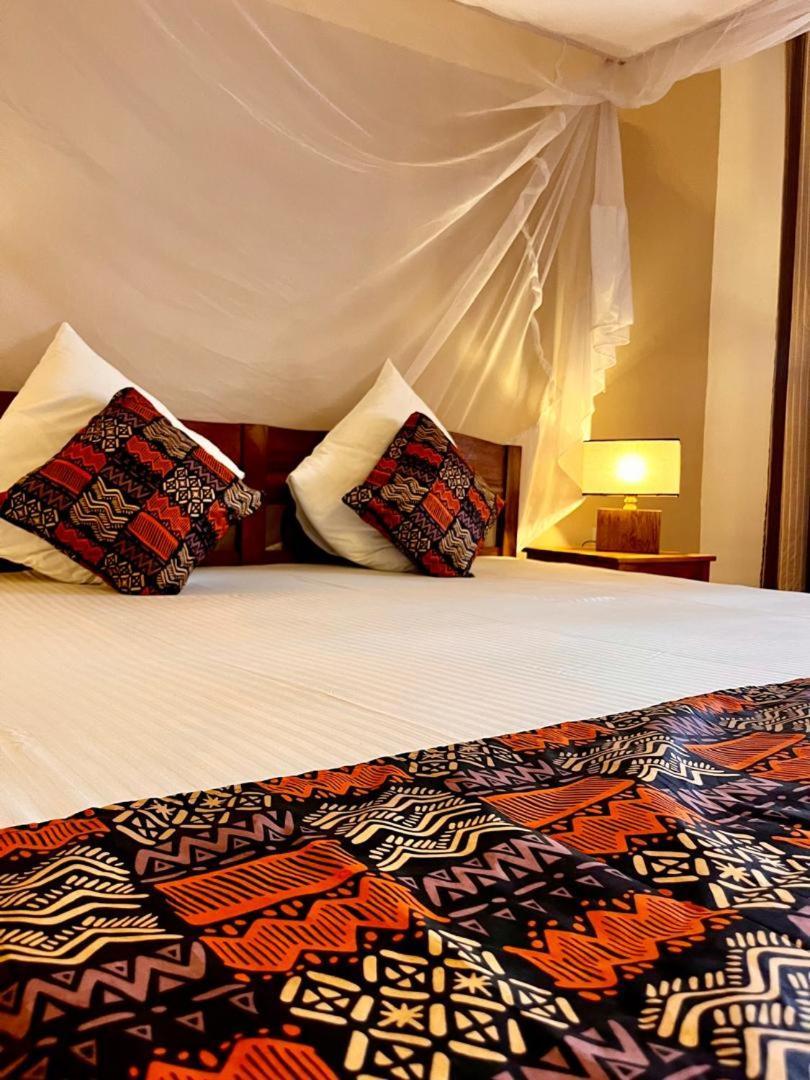 Kilimanjaro Lodge - Mcf Моши Экстерьер фото